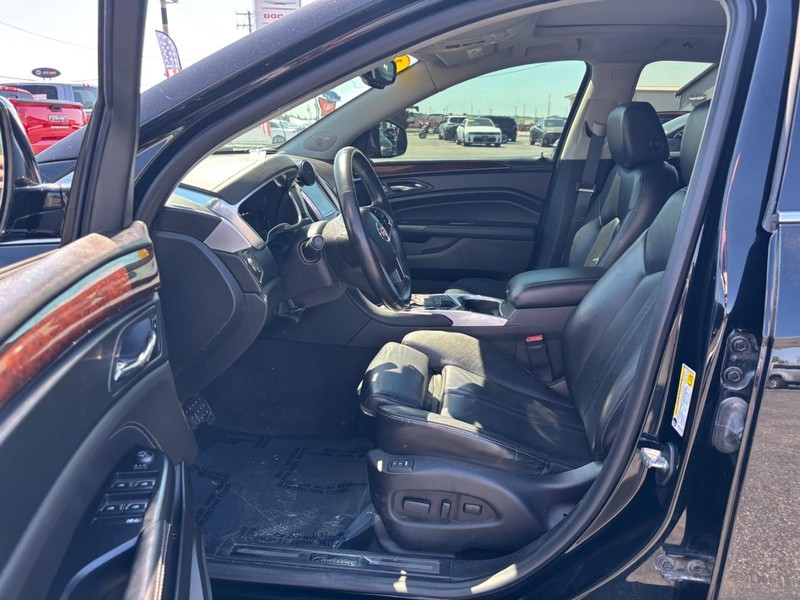 Cadillac SRX Vehicle Image 08