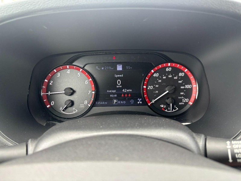 Nissan Frontier Vehicle Image 17