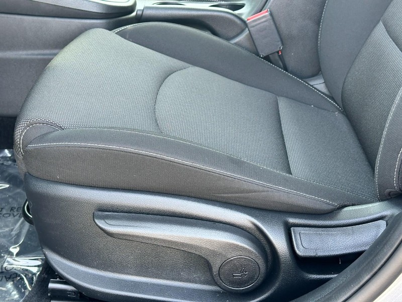 Kia Forte Vehicle Image 14