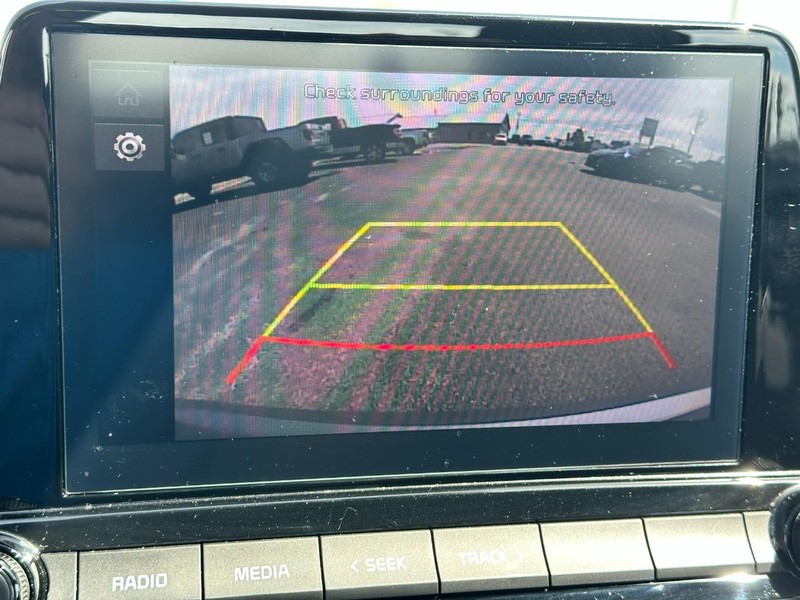 Kia Forte Vehicle Image 18