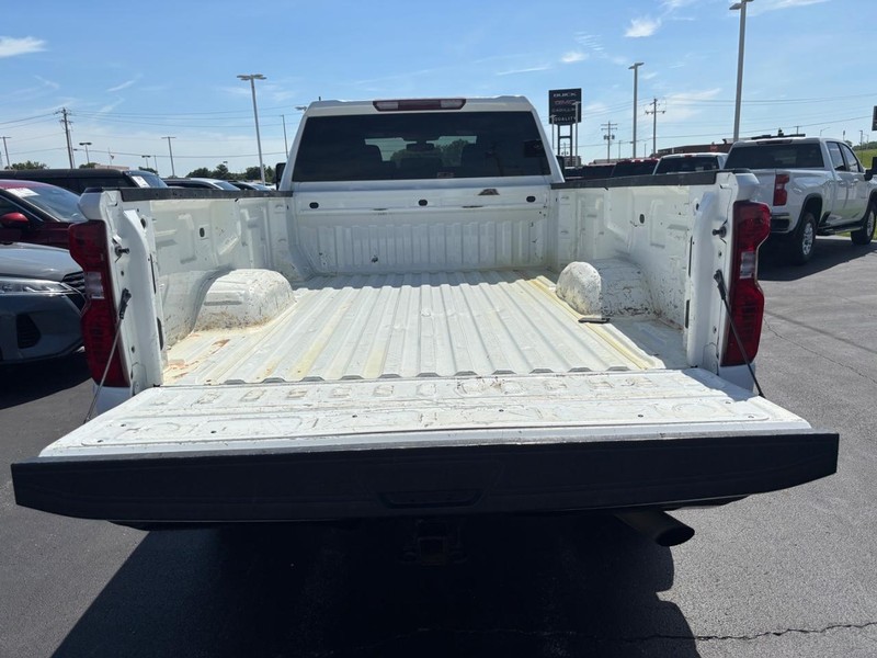 Chevrolet Silverado 2500HD Vehicle Image 06