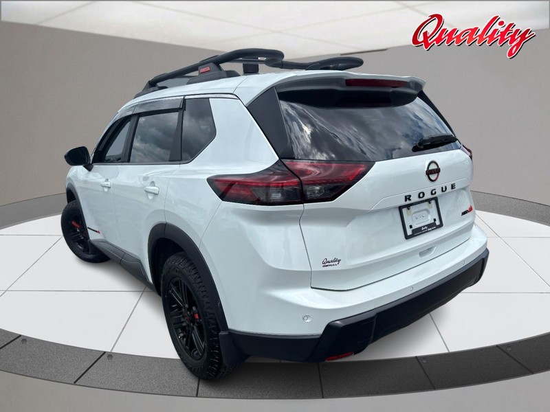Nissan Rogue Vehicle Image 05