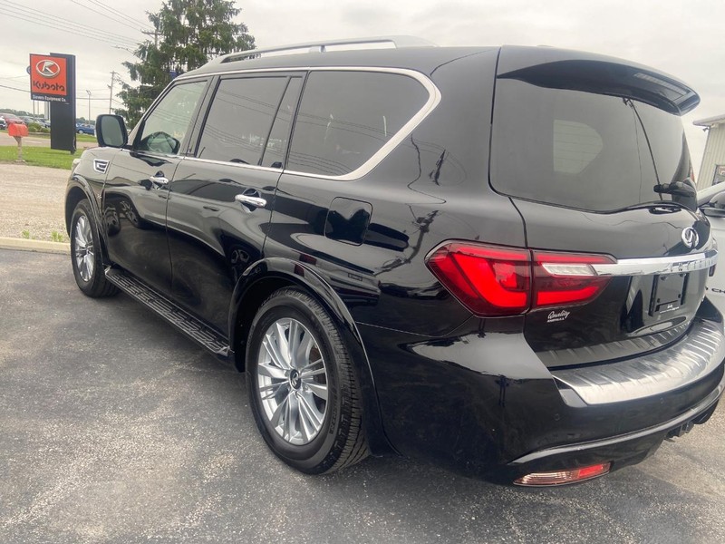 INFINITI QX80 Vehicle Image 04