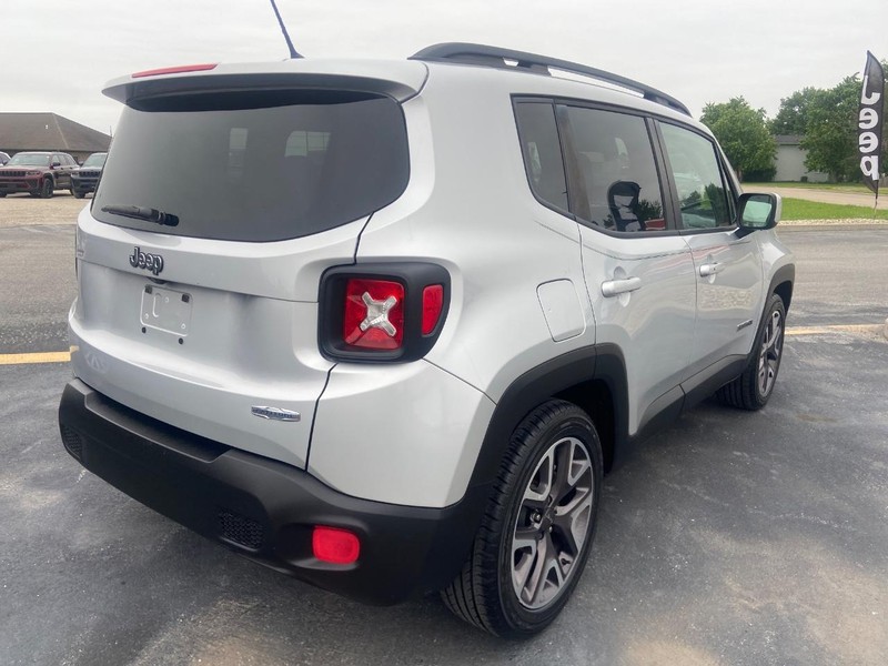Jeep Renegade Vehicle Image 05