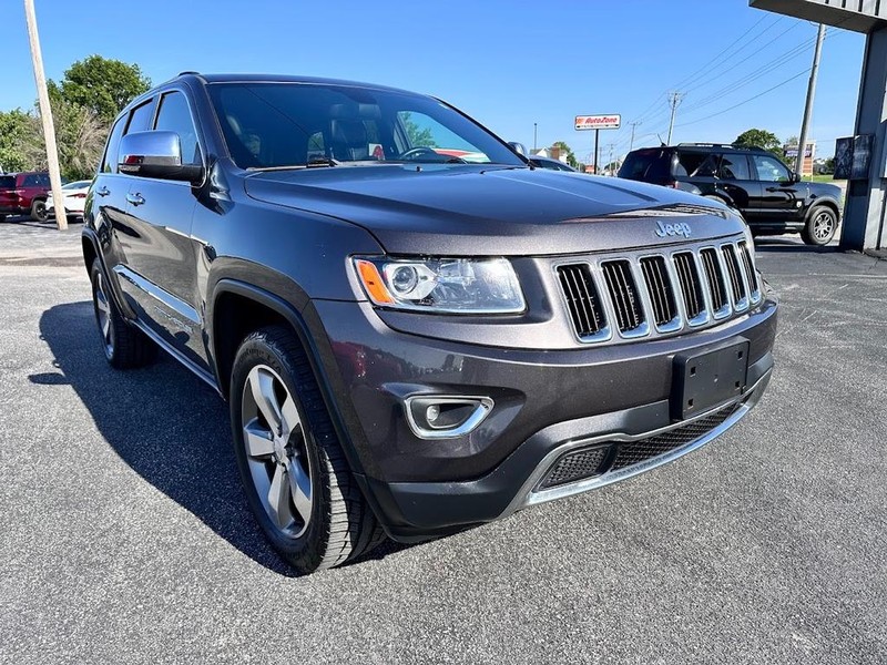 Jeep Grand Cherokee Vehicle Image 02