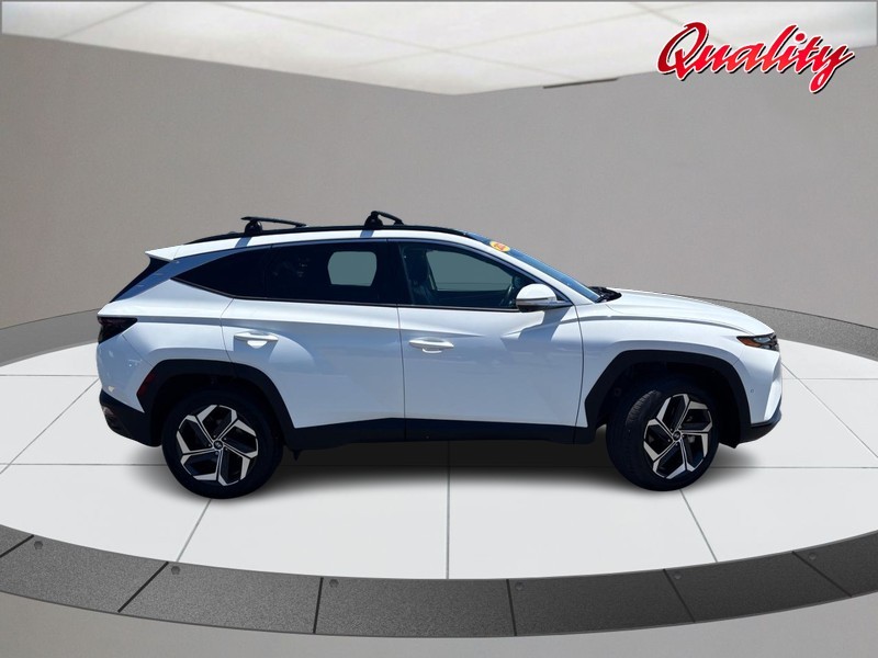 Hyundai Tucson Vehicle Image 02