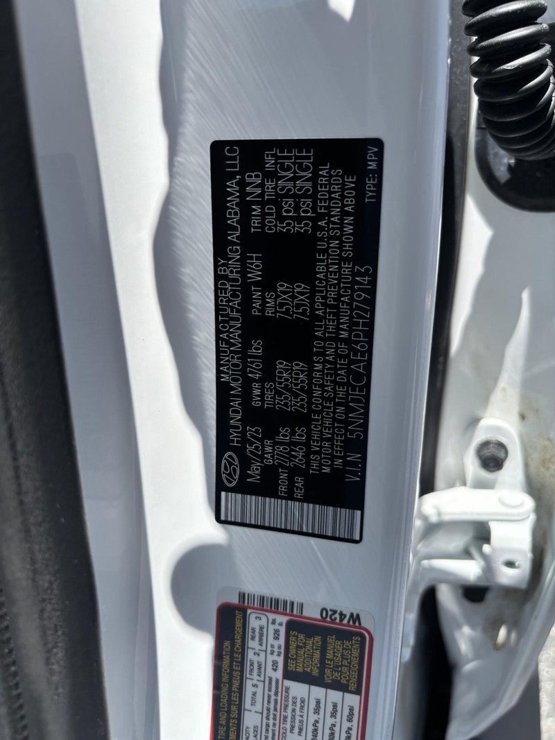 Hyundai Tucson Vehicle Image 17