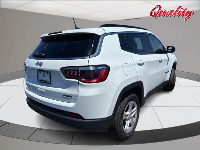 Jeep Compass Vehicle Image 03