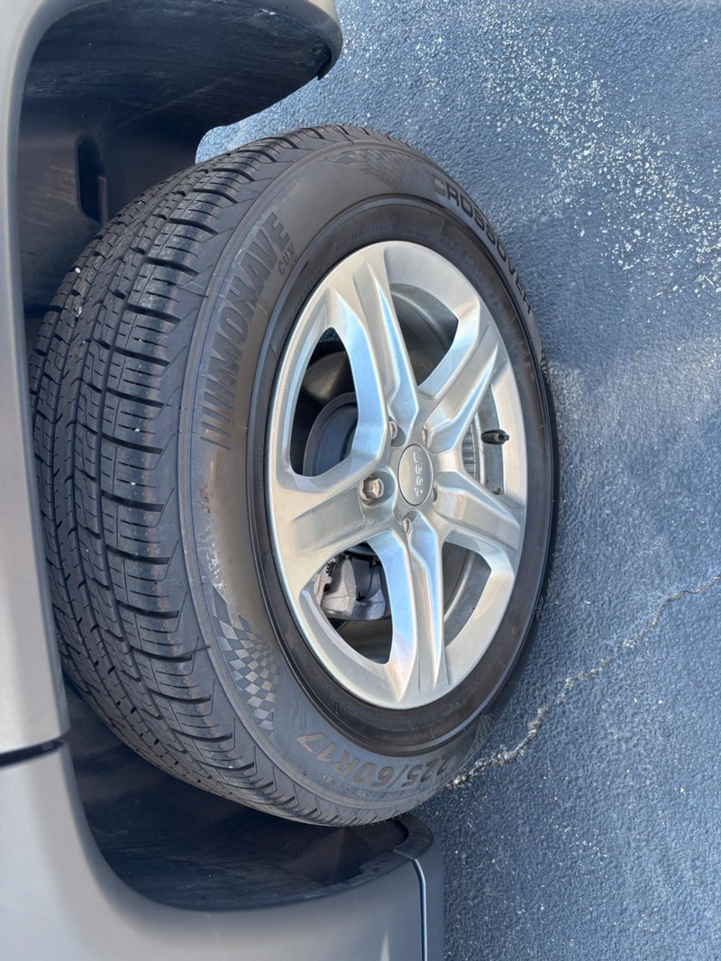 Jeep Compass Vehicle Image 07