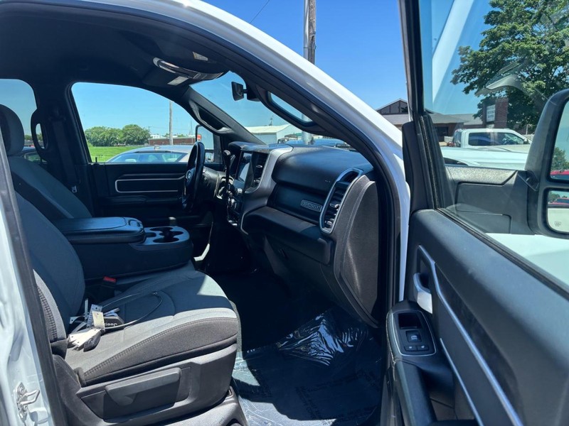 Ram 3500 Vehicle Image 11