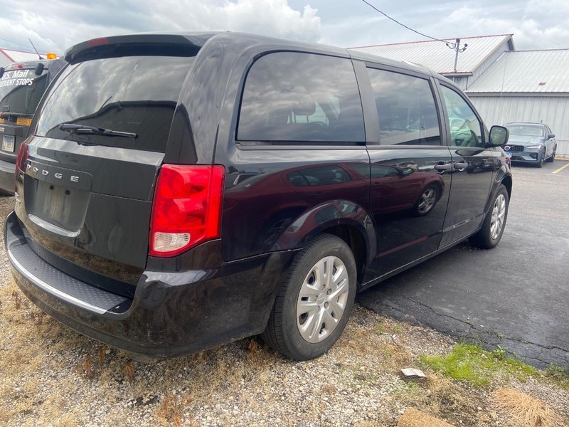 Dodge Grand Caravan Vehicle Image 05