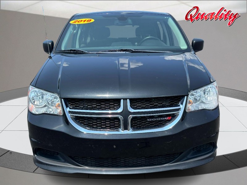 Dodge Grand Caravan Vehicle Image 10