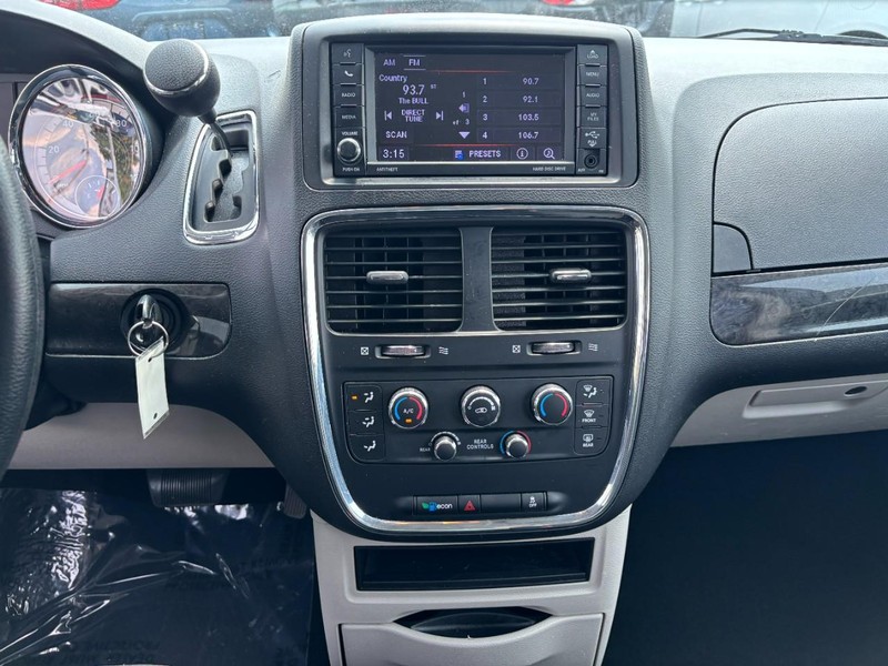 Dodge Grand Caravan Vehicle Image 15