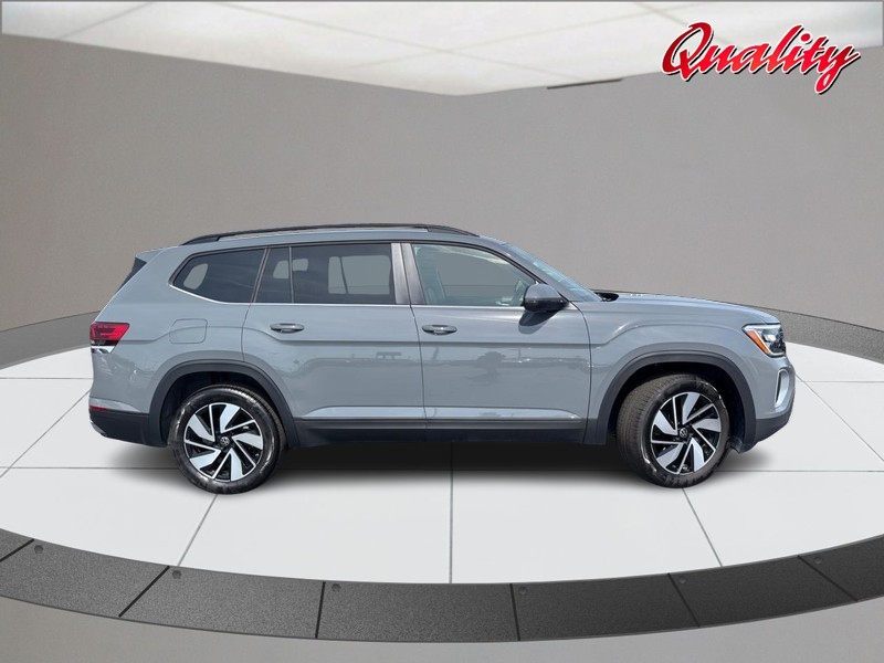 Volkswagen Atlas Vehicle Image 02