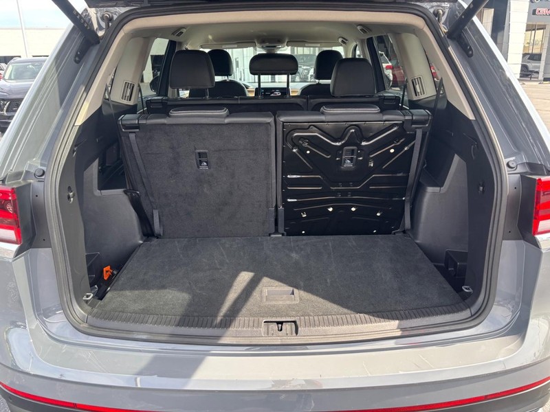 Volkswagen Atlas Vehicle Image 06