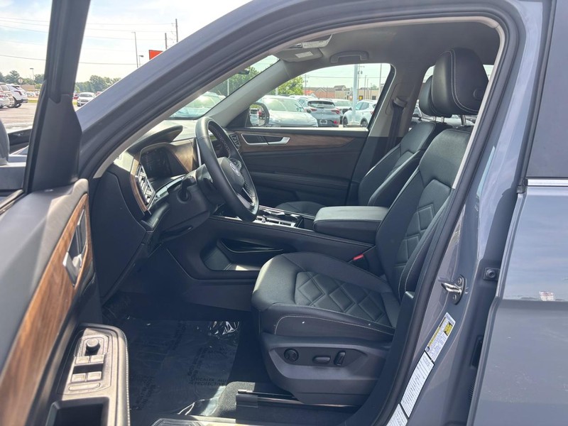 Volkswagen Atlas Vehicle Image 08
