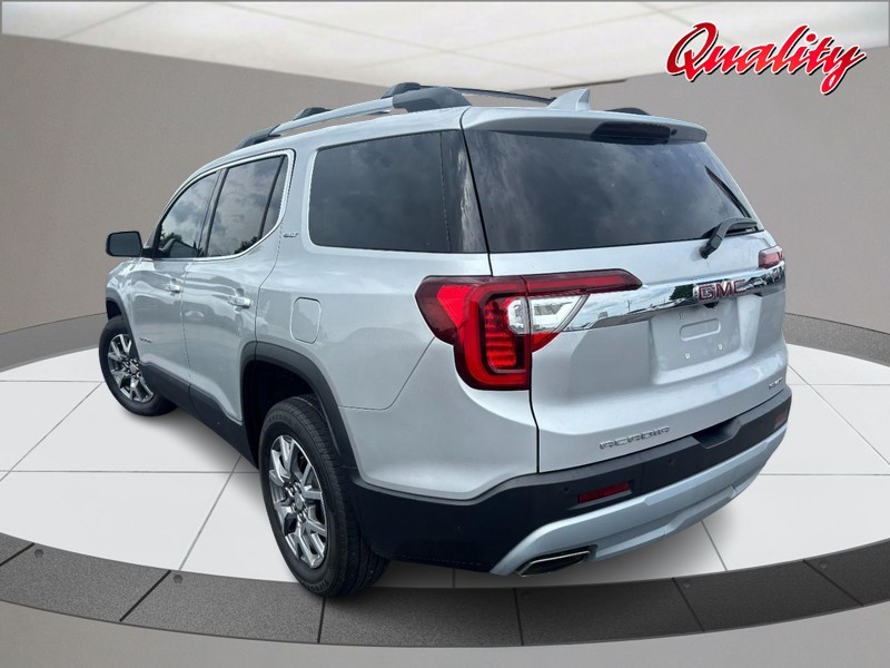 GMC Acadia Vehicle Image 05