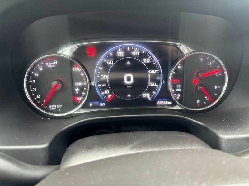GMC Acadia Vehicle Image 18