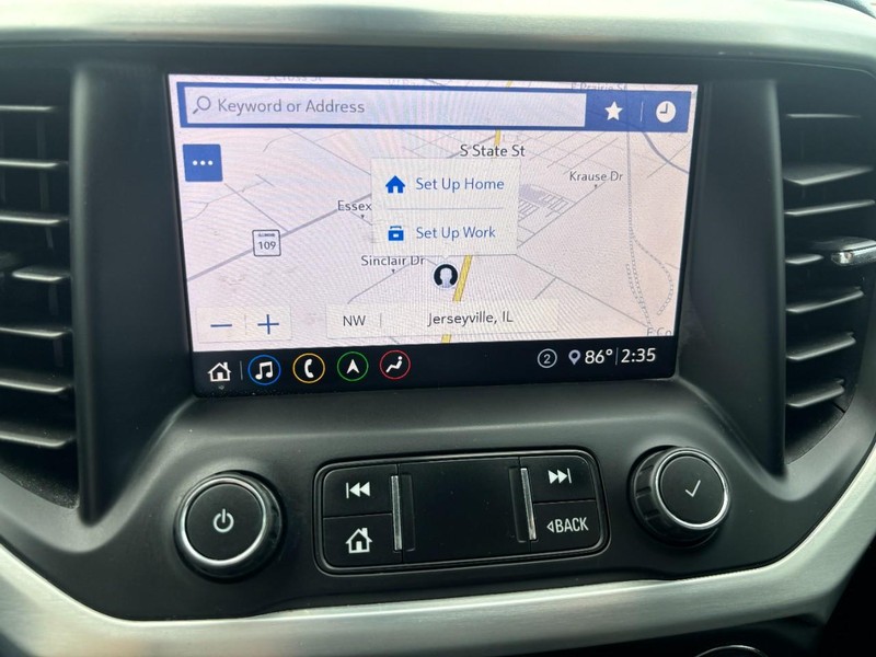 GMC Acadia Vehicle Image 19