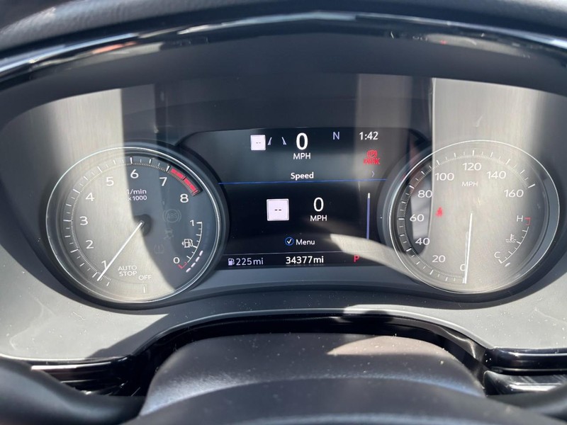 Cadillac XT6 Vehicle Full-screen Gallery Image 18