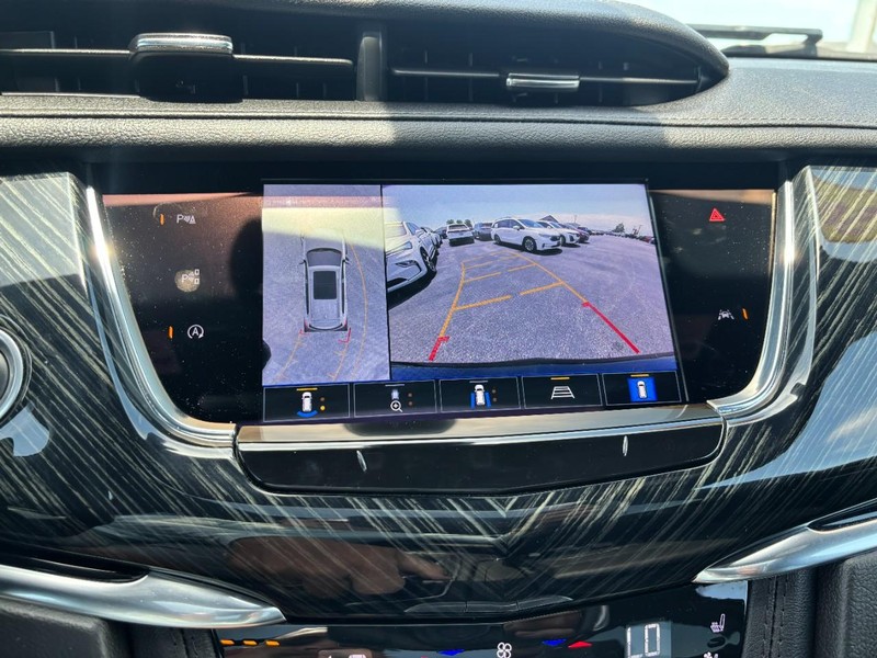 Cadillac XT6 Vehicle Full-screen Gallery Image 20