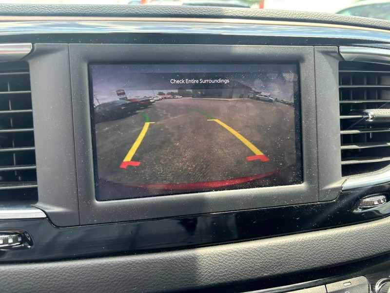 Chrysler Voyager Vehicle Image 18