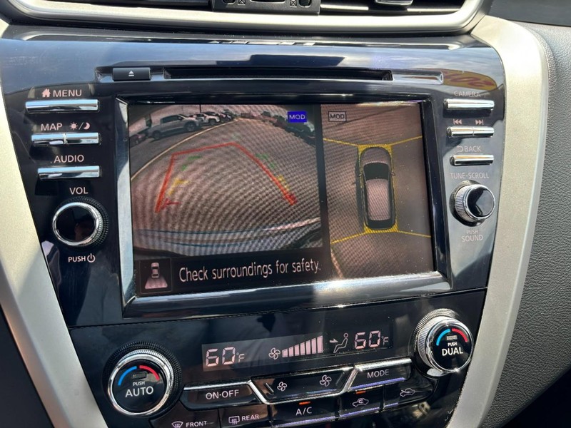 Nissan Murano Vehicle Image 19