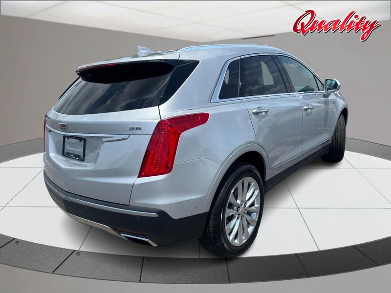 Cadillac XT5 Vehicle Image 03