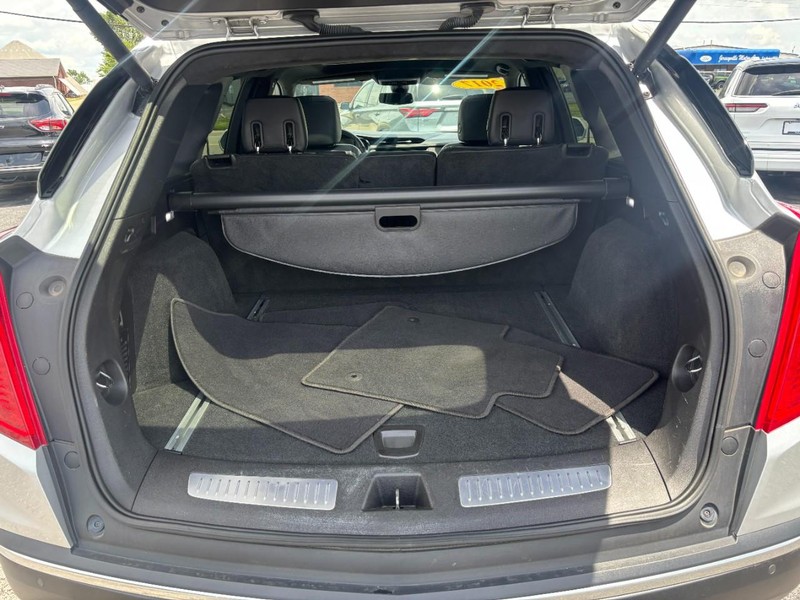Cadillac XT5 Vehicle Image 06