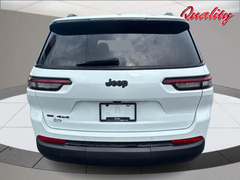 Jeep Grand Cherokee L Vehicle Image 04