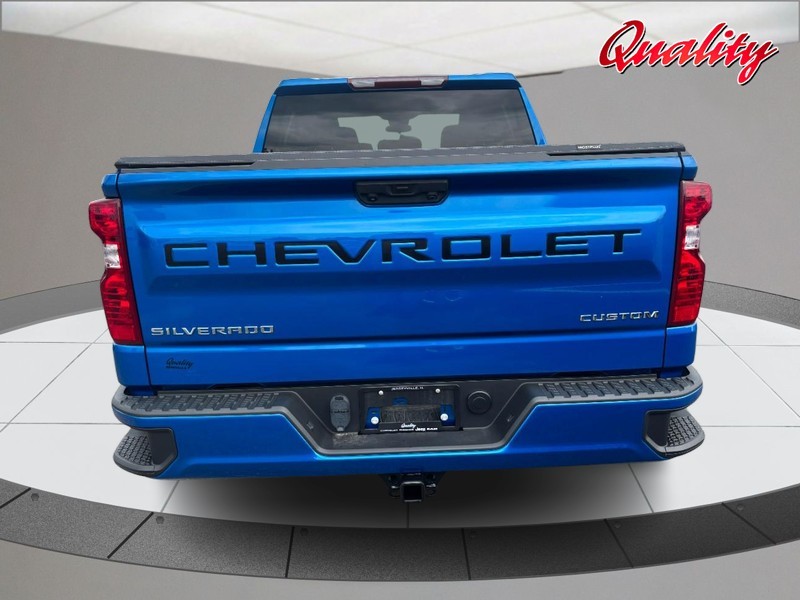 Chevrolet Silverado 1500 Vehicle Full-screen Gallery Image 04