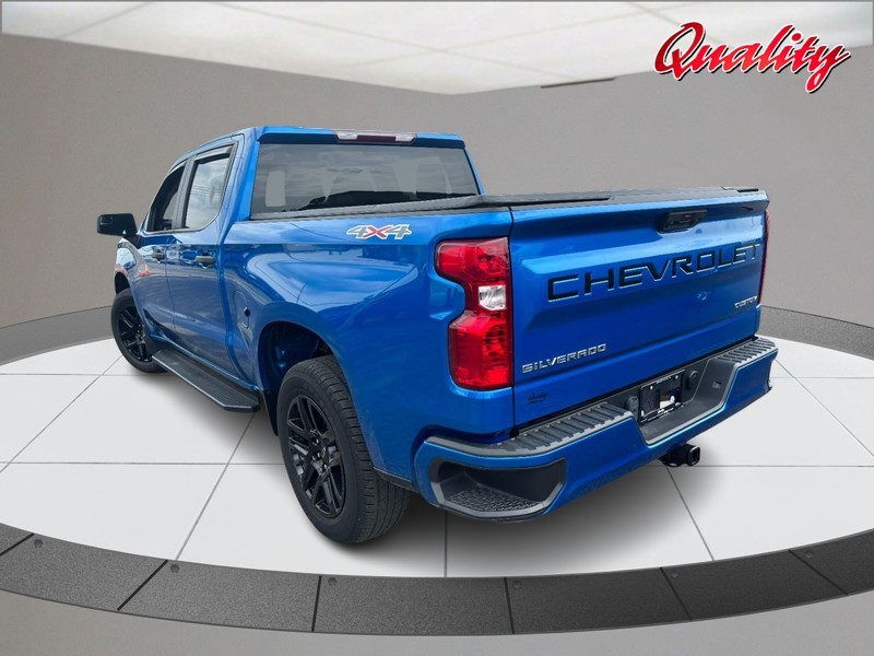 Chevrolet Silverado 1500 Vehicle Full-screen Gallery Image 05