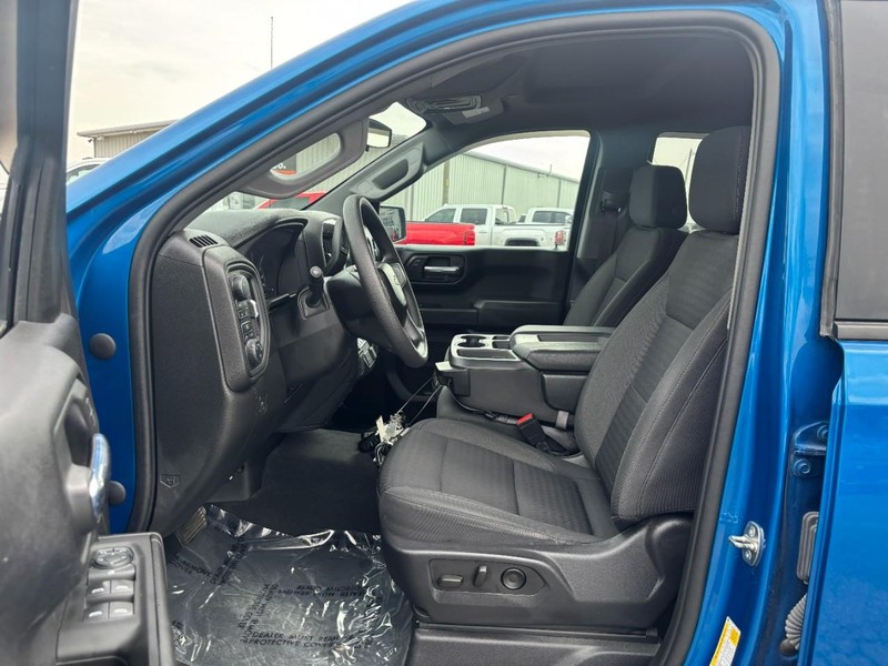 Chevrolet Silverado 1500 Vehicle Full-screen Gallery Image 08