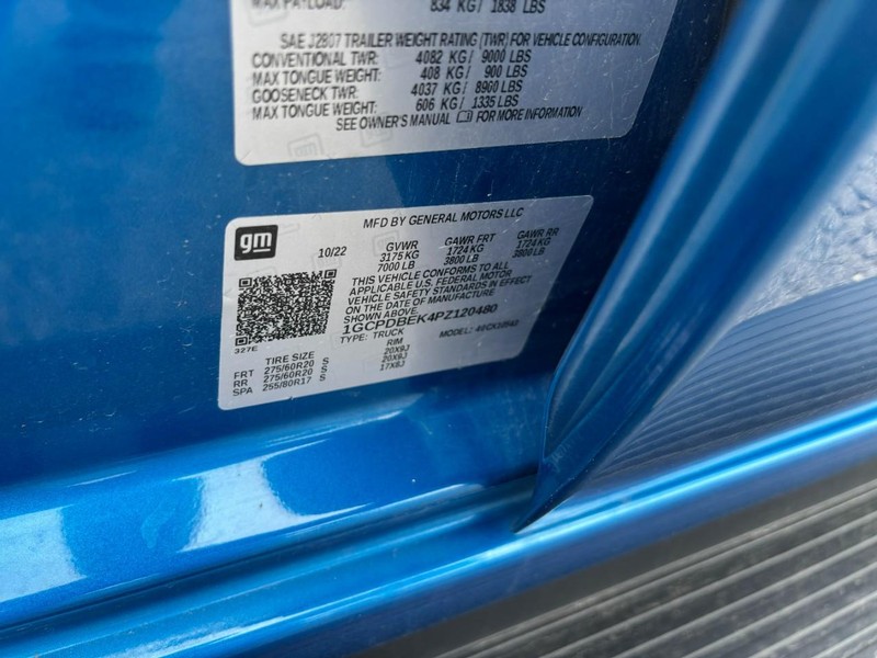 Chevrolet Silverado 1500 Vehicle Full-screen Gallery Image 17