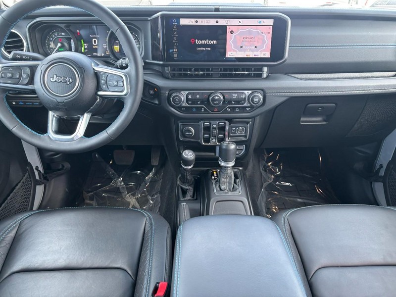 Jeep Wrangler 4xe Vehicle Image 13