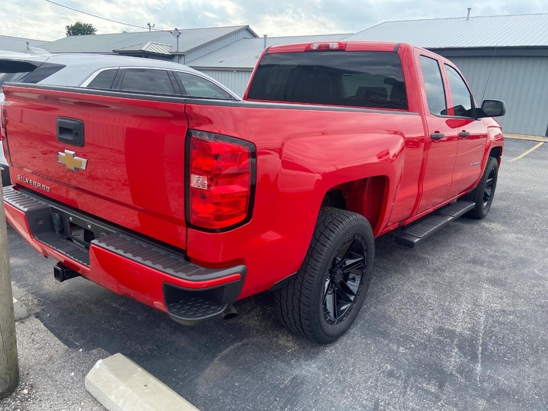 Chevrolet Silverado 1500 Vehicle Full-screen Gallery Image 05