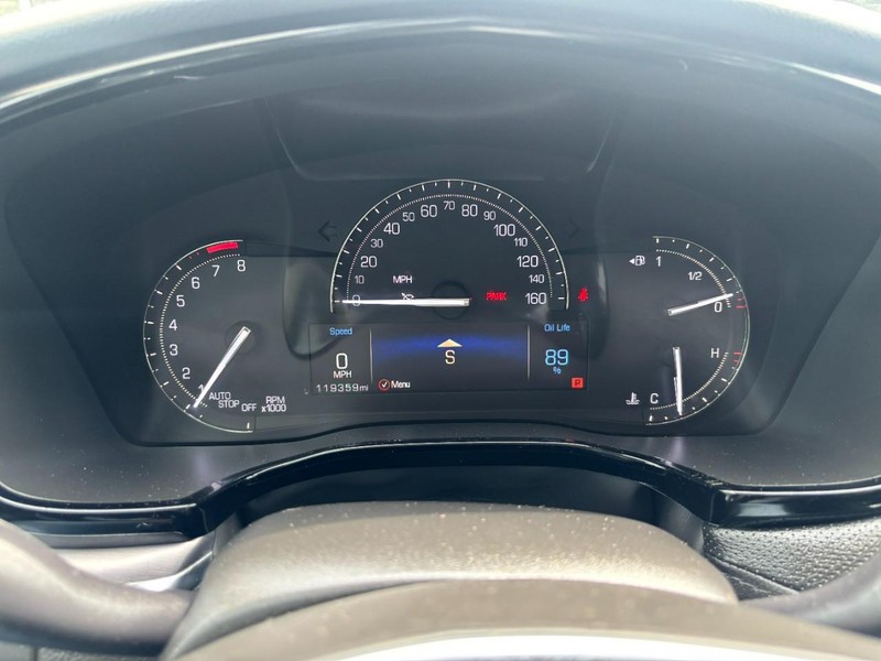 Cadillac XT5 Vehicle Image 18