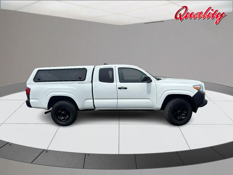 Toyota Tacoma 2WD Vehicle Image 02