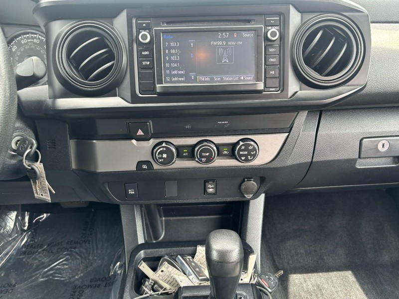 Toyota Tacoma 2WD Vehicle Image 13