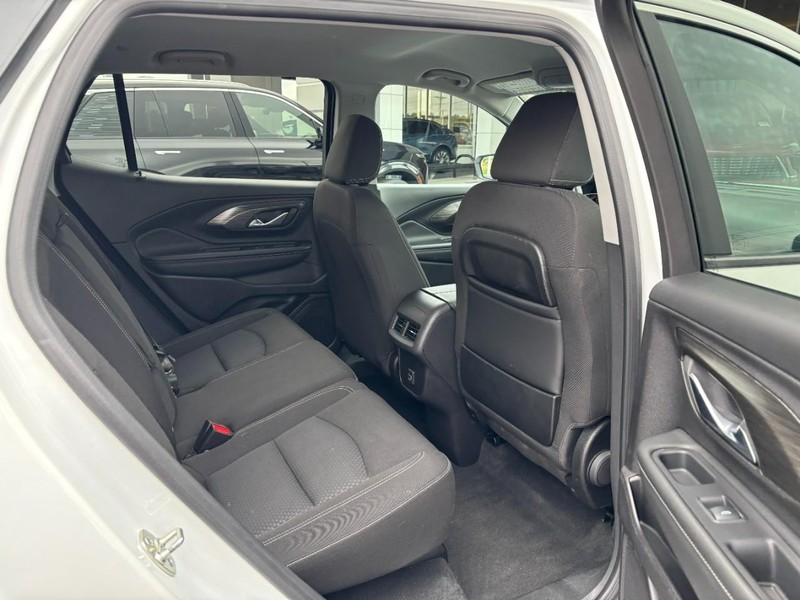 GMC Terrain Vehicle Image 12
