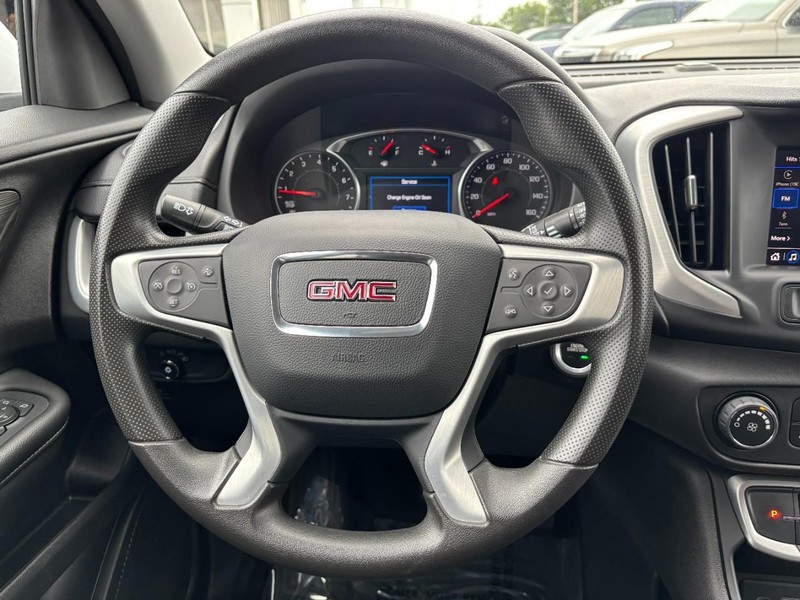GMC Terrain Vehicle Image 14