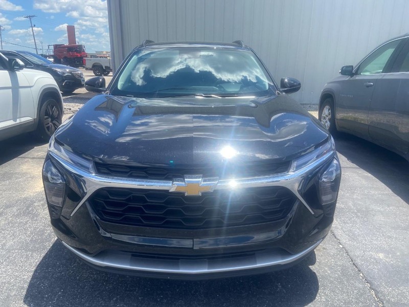 Chevrolet Trax Vehicle Full-screen Gallery Image 02