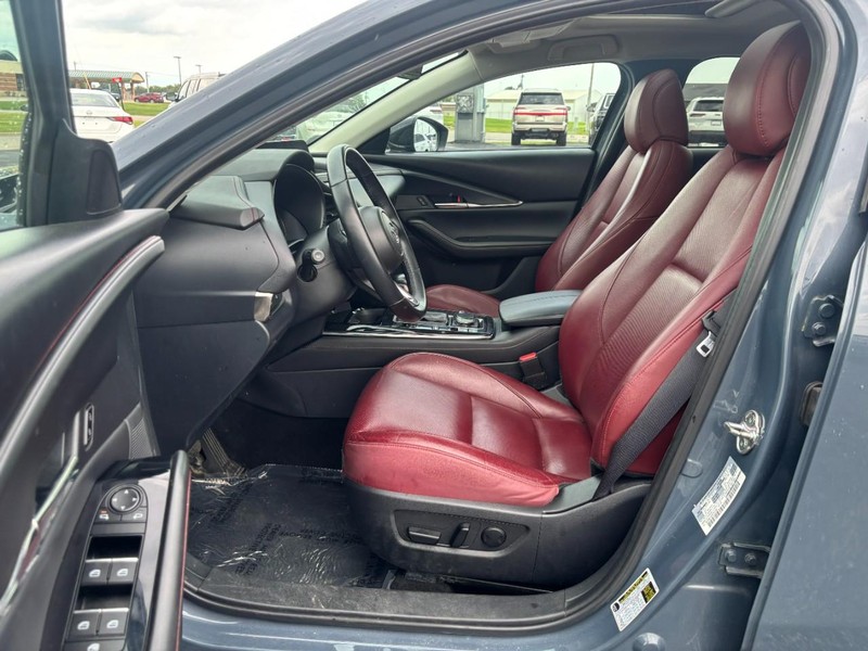 Mazda CX-30 Vehicle Image 08