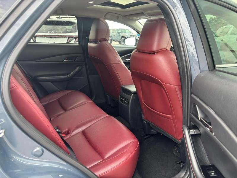 Mazda CX-30 Vehicle Image 12