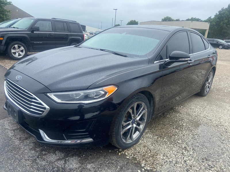 Ford Fusion Vehicle Image 03