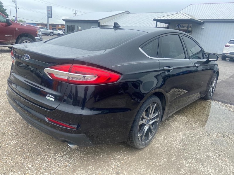 Ford Fusion Vehicle Image 05