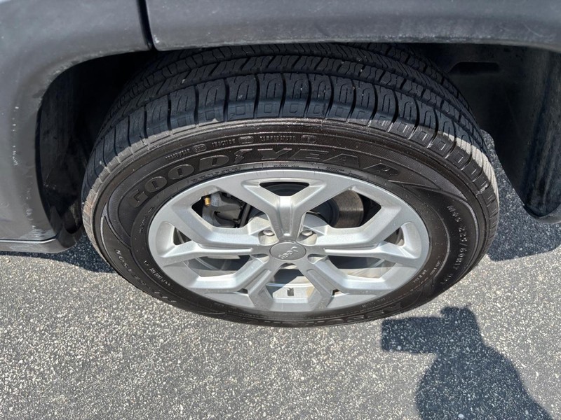 Jeep Compass Vehicle Image 07