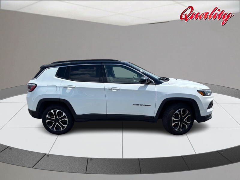Jeep Compass Vehicle Image 02
