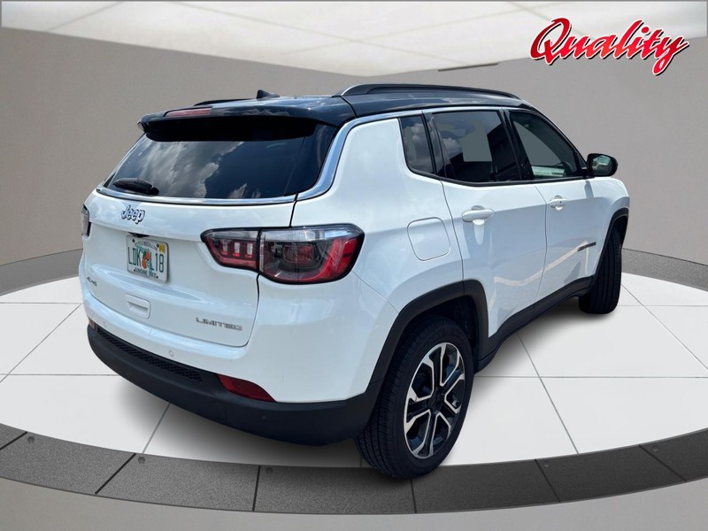 Jeep Compass Vehicle Image 03