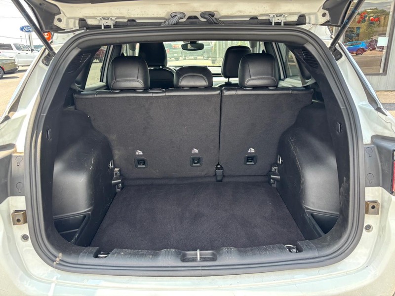 Jeep Compass Vehicle Image 06